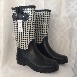 Rain Boots: B&W Houndstooth Print &  Buckle Trim